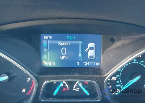 2015 Ford Escape S z USA, uszkodzony, nr VIN 1FMCU0F70FUB10193